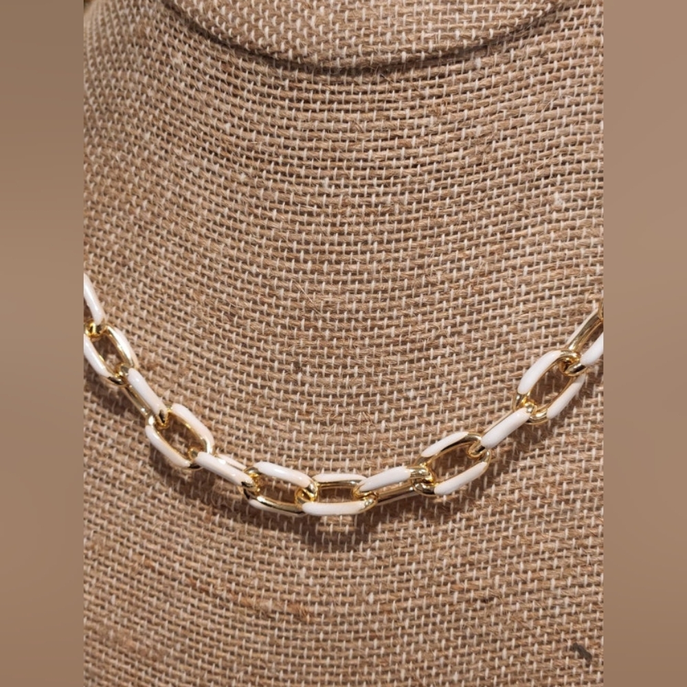 Don't Chain Me Down Paperclip Necklace